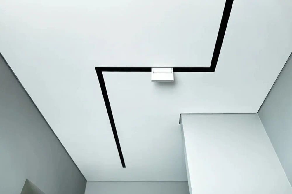 Световые линии с черным рассеивателем