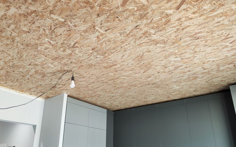 Натяжной потолок на кухне 22 м2